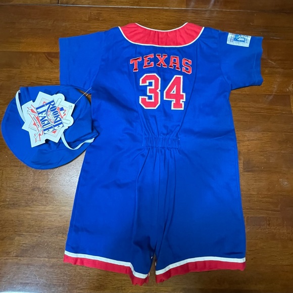 Texas Rangers MLB 34 Nolan Ryan vintage infant embroidered jumper. NWT. - Picture 3 of 4